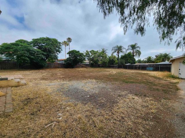 664 N Fig St, Escondido, CA 92025
