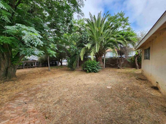 664 N Fig St, Escondido, CA 92025