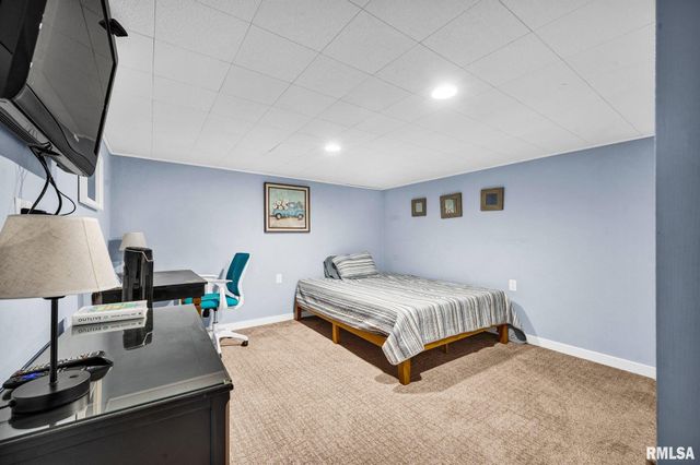 1711 SHORT Drive, Pekin, IL 61544