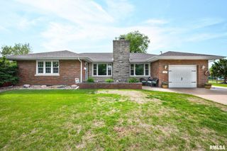 1711 SHORT Drive, Pekin, IL 61544