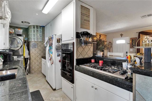 14444 Iroquois Road, Apple Valley, CA 92307