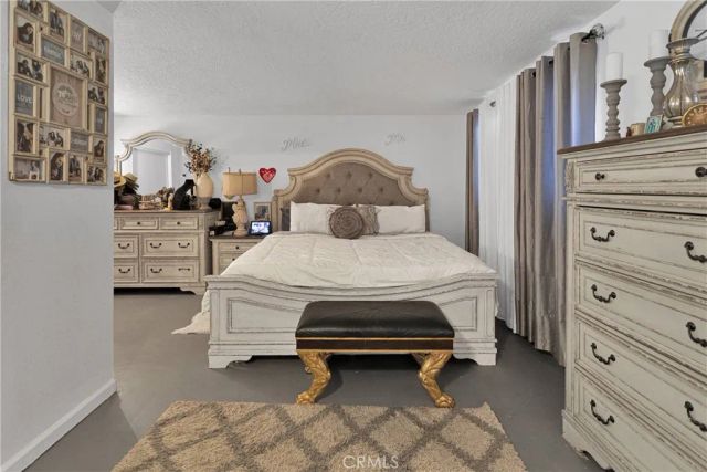 14444 Iroquois Road, Apple Valley, CA 92307