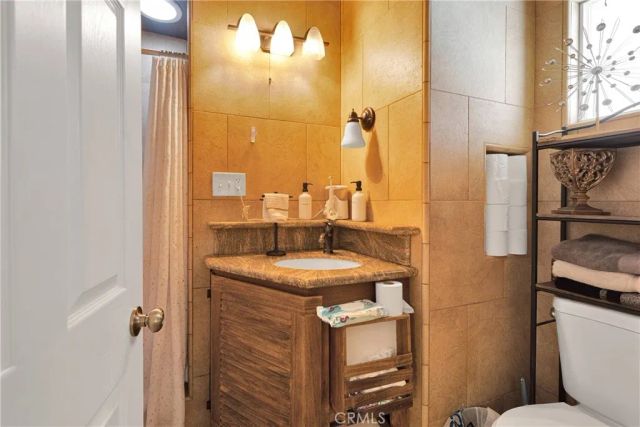 14444 Iroquois Road, Apple Valley, CA 92307