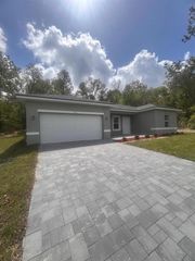 9451 N EMELLIA AVENUE, Citrus Springs, FL 34433
