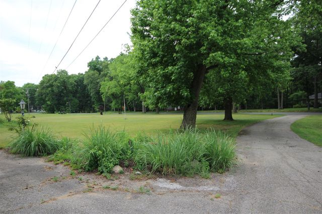 1550 E Y Avenue, Vicksburg, MI 49097
