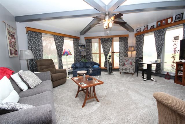 1550 E Y Avenue, Vicksburg, MI 49097