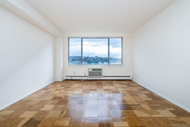 125 Lake Street 6-D North, White Plains, NY 10604