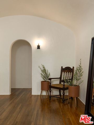 5120 Willowcrest Avenue, North Hollywood (los Angeles), CA 91601