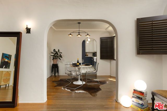 5120 Willowcrest Avenue, North Hollywood (los Angeles), CA 91601