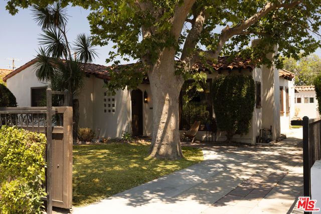 5120 Willowcrest Avenue, North Hollywood (los Angeles), CA 91601