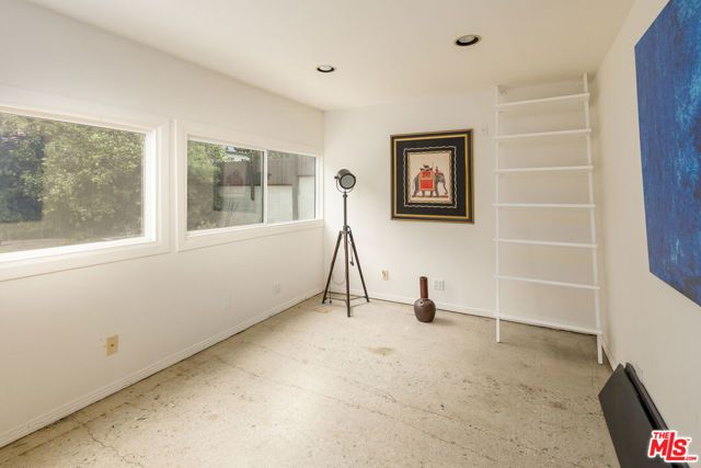 5120 Willowcrest Avenue, North Hollywood (los Angeles), CA 91601