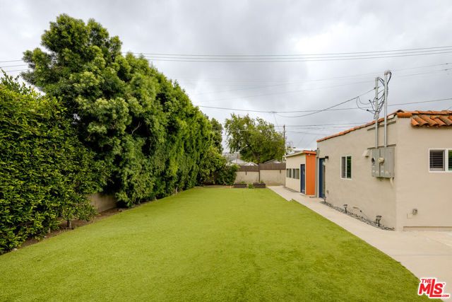 5120 Willowcrest Avenue, North Hollywood (los Angeles), CA 91601