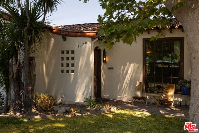 5120 Willowcrest Avenue, North Hollywood (los Angeles), CA 91601