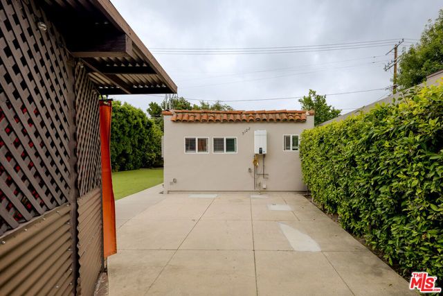 5120 Willowcrest Avenue, North Hollywood (los Angeles), CA 91601