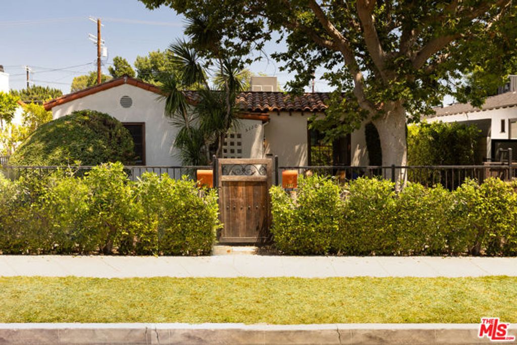 5120 Willowcrest Avenue, North Hollywood (los Angeles), CA 91601