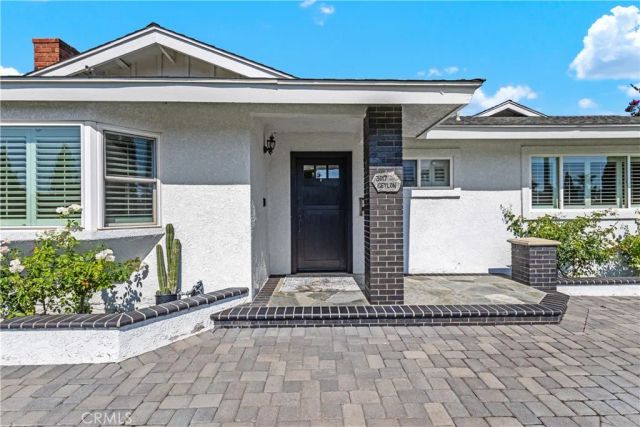 3017 Ceylon Road, Costa Mesa, CA 92626