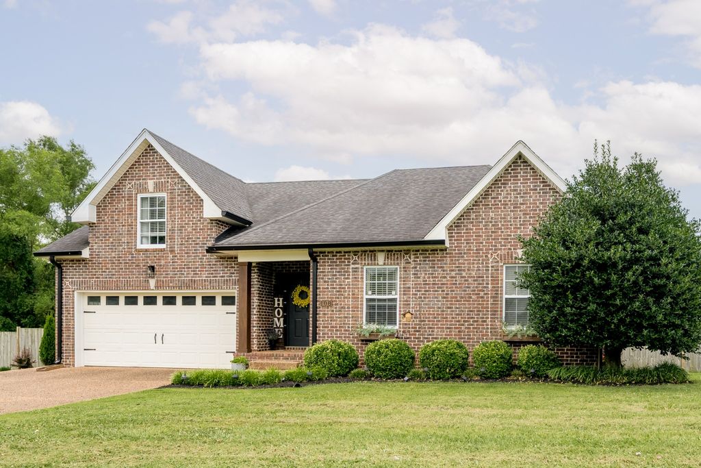 108 Larry Joe Pl, Portland, TN 37148