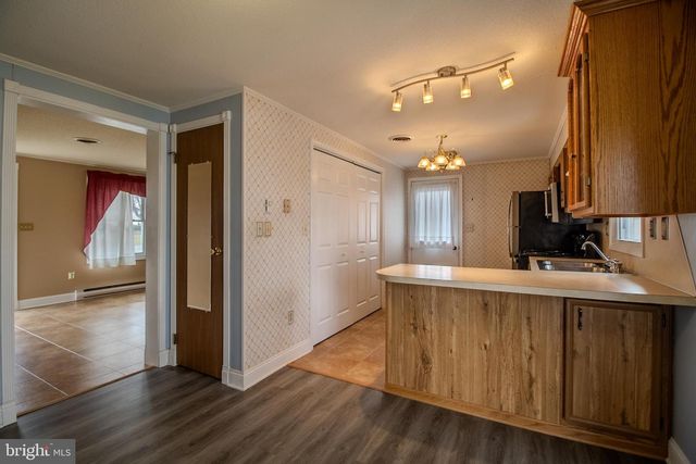 1305 W VIRGINIA AVE, Martinsburg, WV 25401