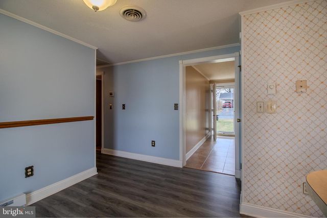 1305 W VIRGINIA AVE, Martinsburg, WV 25401