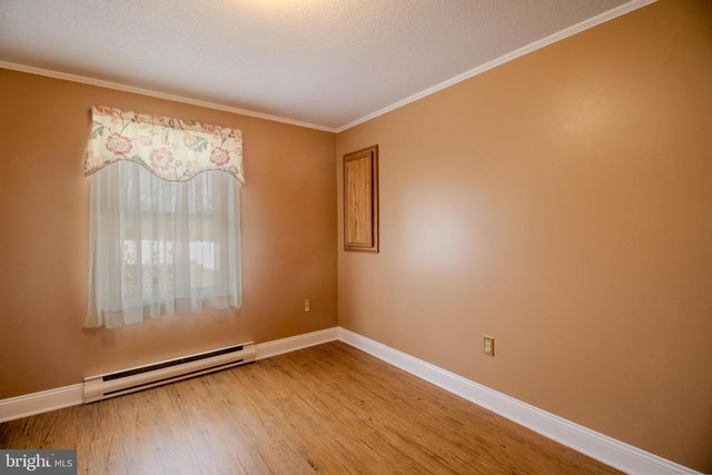 1305 W VIRGINIA AVE, Martinsburg, WV 25401