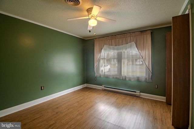 1305 W VIRGINIA AVE, Martinsburg, WV 25401