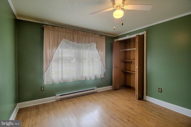 1305 W VIRGINIA AVE, Martinsburg, WV 25401