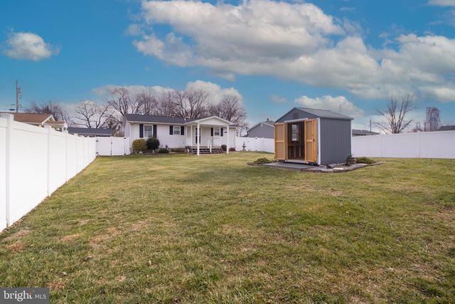 1305 W VIRGINIA AVE, Martinsburg, WV 25401