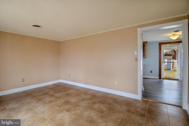 1305 W VIRGINIA AVE, Martinsburg, WV 25401