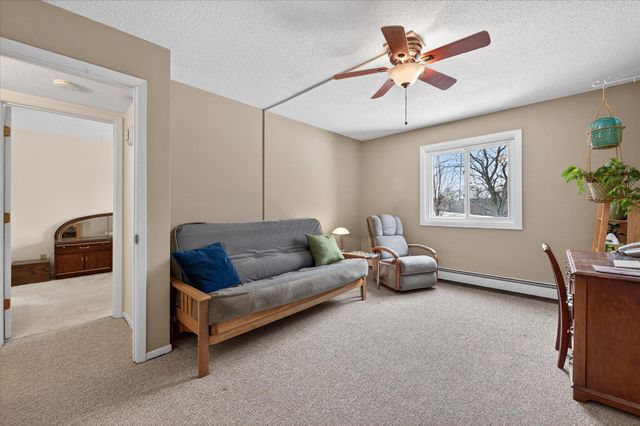 2680 Oxford Street N 125, Roseville, MN 55113