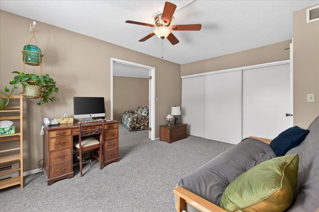 2680 Oxford Street N 125, Roseville, MN 55113