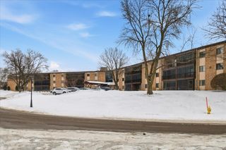 2680 Oxford Street N 125, Roseville, MN 55113