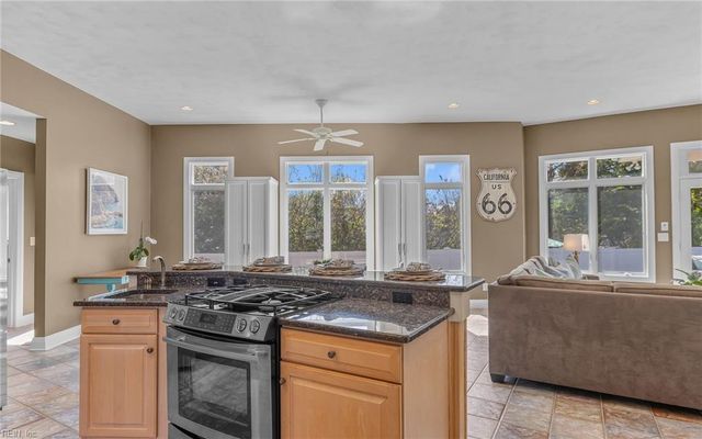 501 Croatan Hills DR, Virginia Beach, VA 23451