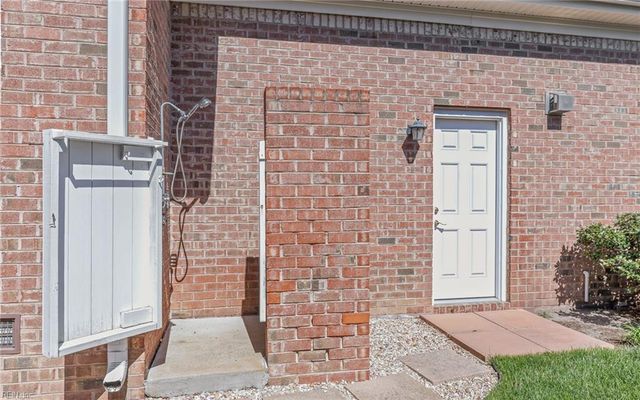 501 Croatan Hills DR, Virginia Beach, VA 23451