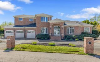 501 Croatan Hills DR, Virginia Beach, VA 23451