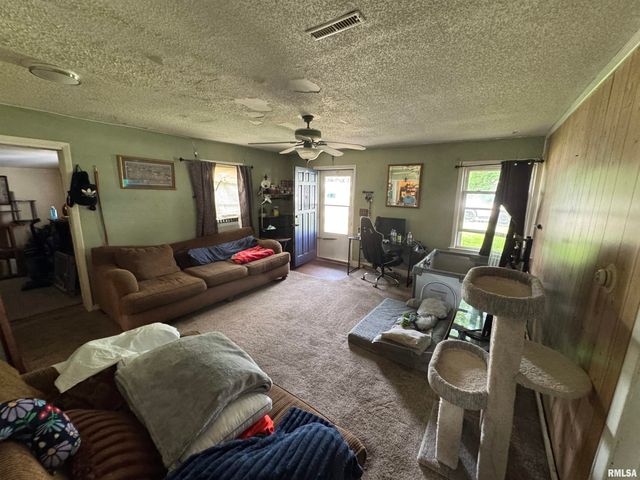 20 RIVER Drive, North Pekin, IL 61554