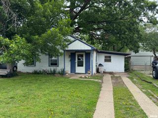 20 RIVER Drive, North Pekin, IL 61554