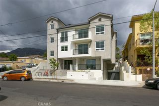 10218 Fernglen 101, Tujunga, CA 91042
