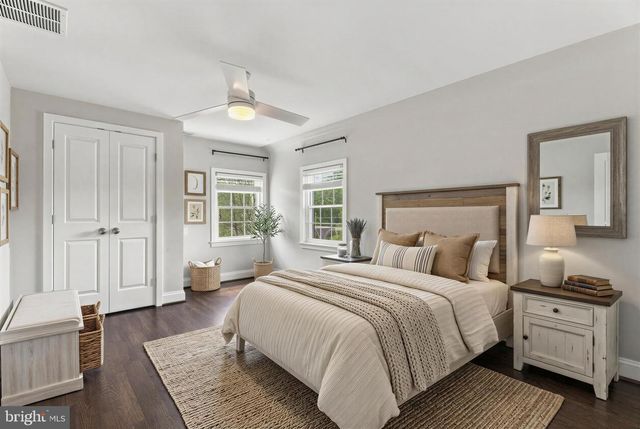 6621 LOCH HILL RD, Baltimore, MD 21239