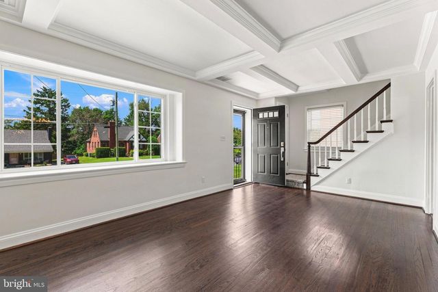 6621 LOCH HILL RD, Baltimore, MD 21239