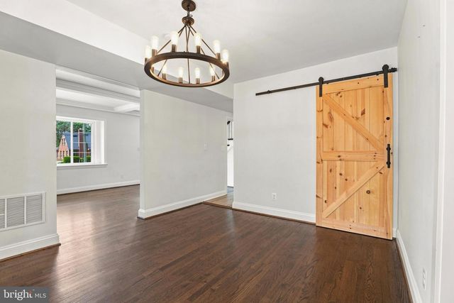 6621 LOCH HILL RD, Baltimore, MD 21239