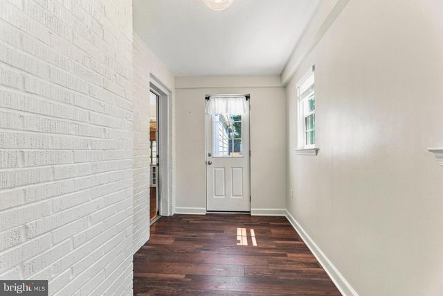 6621 LOCH HILL RD, Baltimore, MD 21239