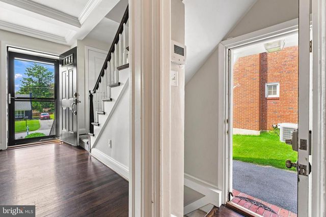 6621 LOCH HILL RD, Baltimore, MD 21239