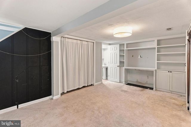 6621 LOCH HILL RD, Baltimore, MD 21239
