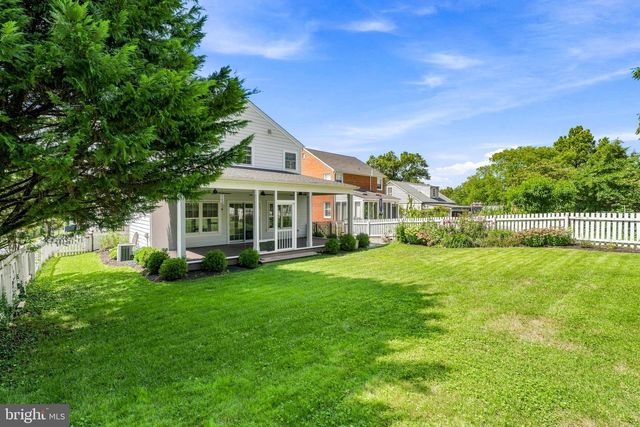 6621 LOCH HILL RD, Baltimore, MD 21239