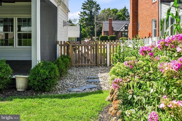 6621 LOCH HILL RD, Baltimore, MD 21239