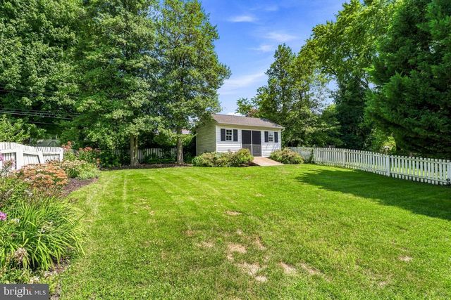 6621 LOCH HILL RD, Baltimore, MD 21239