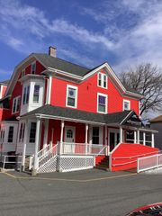 1349 Centre 1, Newton, MA 02459
