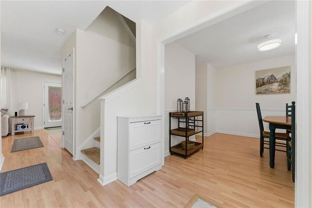 3859 Sunview Drive NW, Acworth, GA 30101