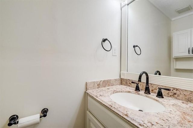 3859 Sunview Drive NW, Acworth, GA 30101