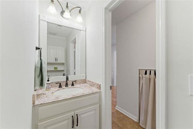 3859 Sunview Drive NW, Acworth, GA 30101